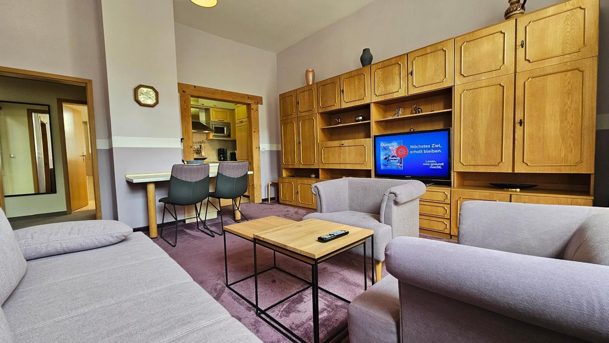 Pension Weisse Rose, Parkplatz, Fruehstueck, Wlan, Zentral Bad Elster Extérieur photo