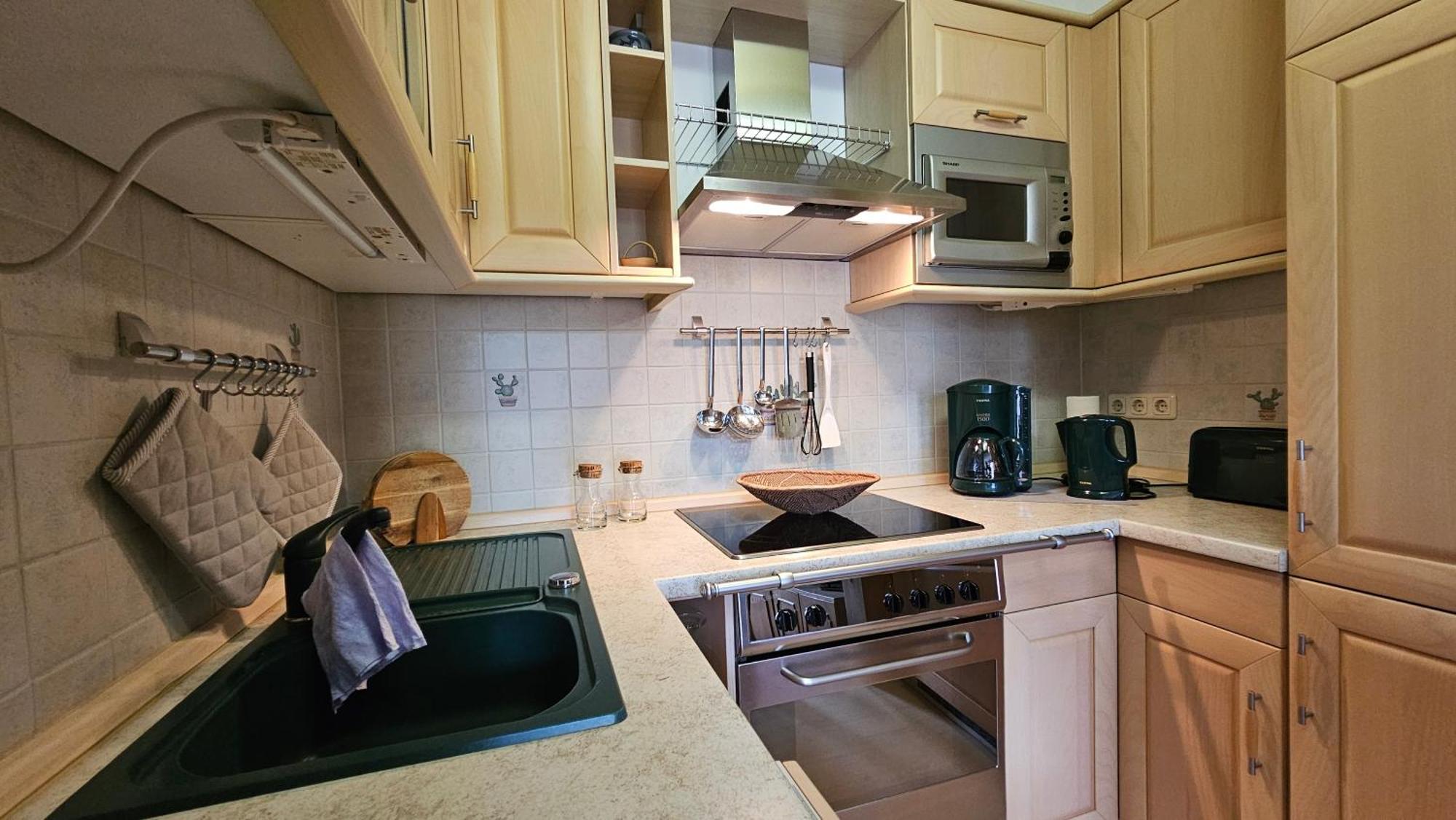 Pension Weisse Rose, Parkplatz, Fruehstueck, Wlan, Zentral Bad Elster Extérieur photo