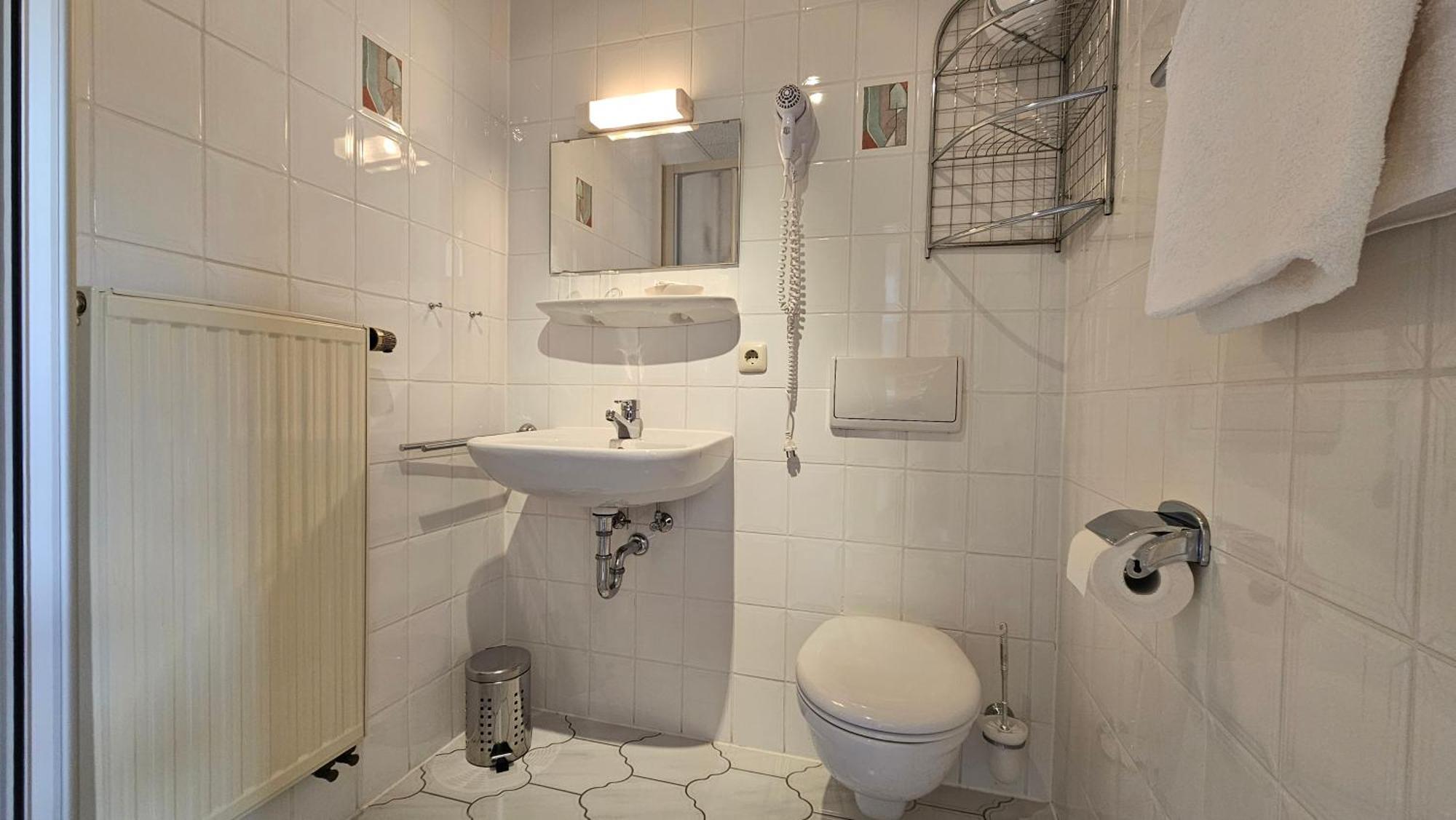 Pension Weisse Rose, Parkplatz, Fruehstueck, Wlan, Zentral Bad Elster Extérieur photo