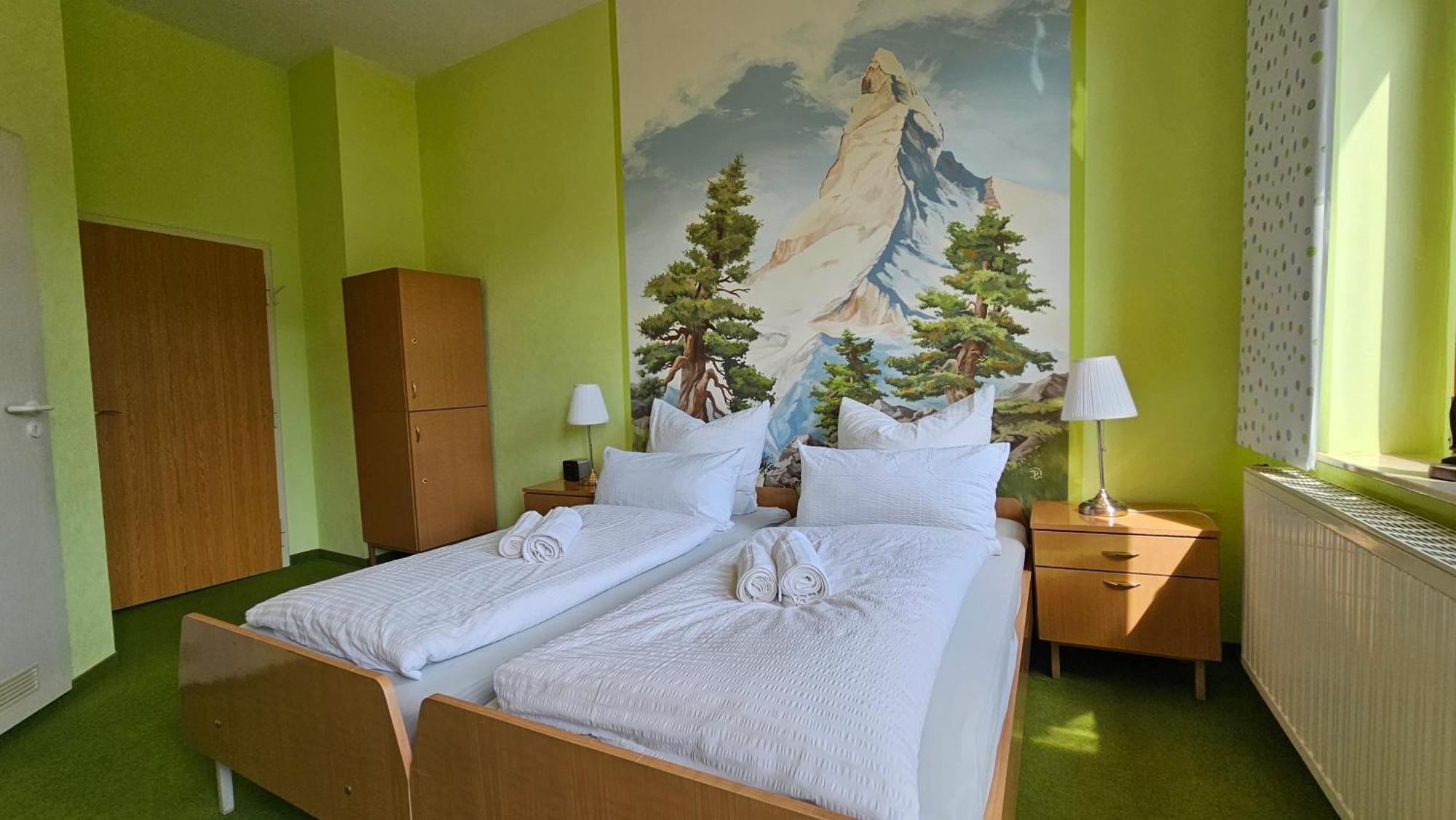Pension Weisse Rose, Parkplatz, Fruehstueck, Wlan, Zentral Bad Elster Extérieur photo